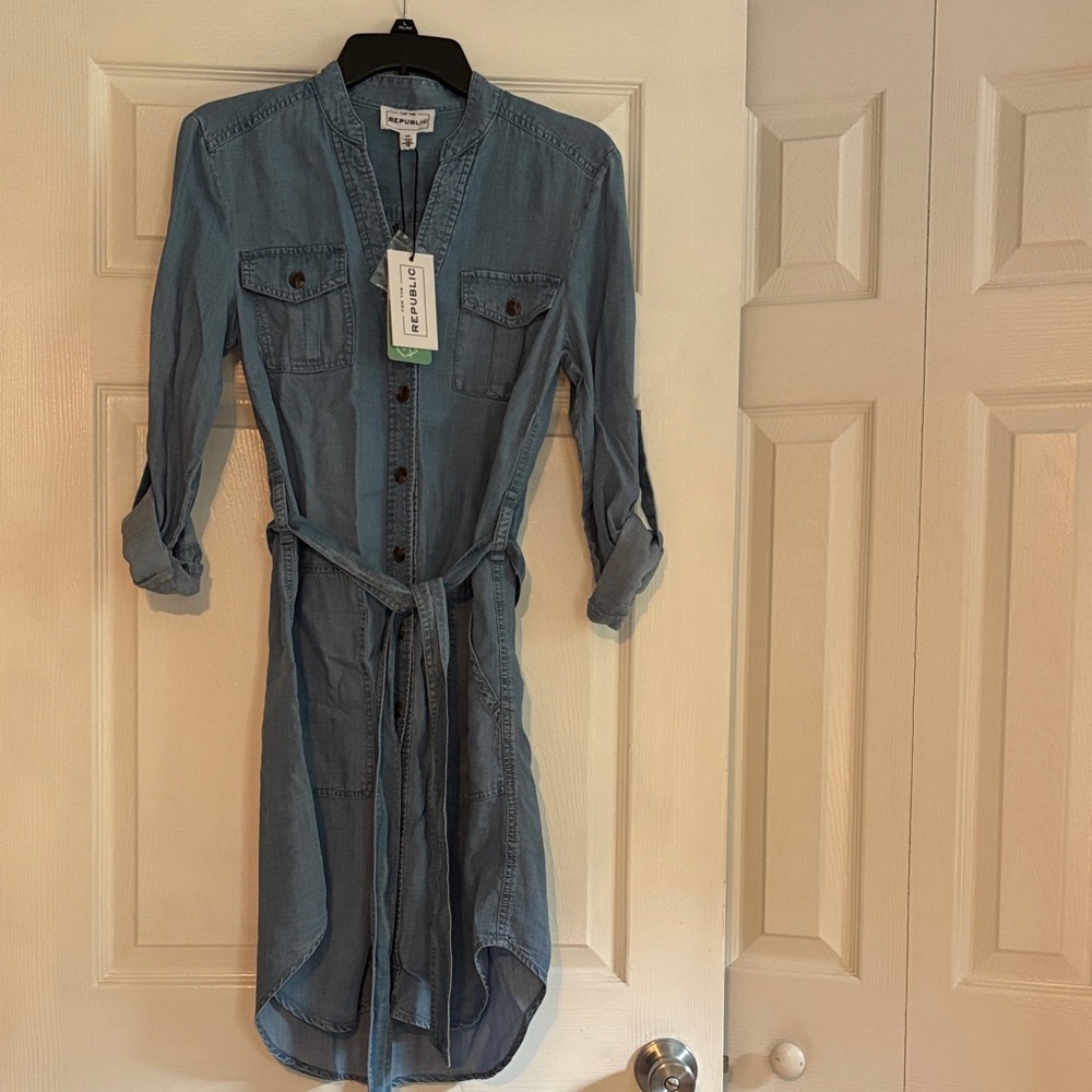 Universal Thread Long Sleeve Denim Dress
